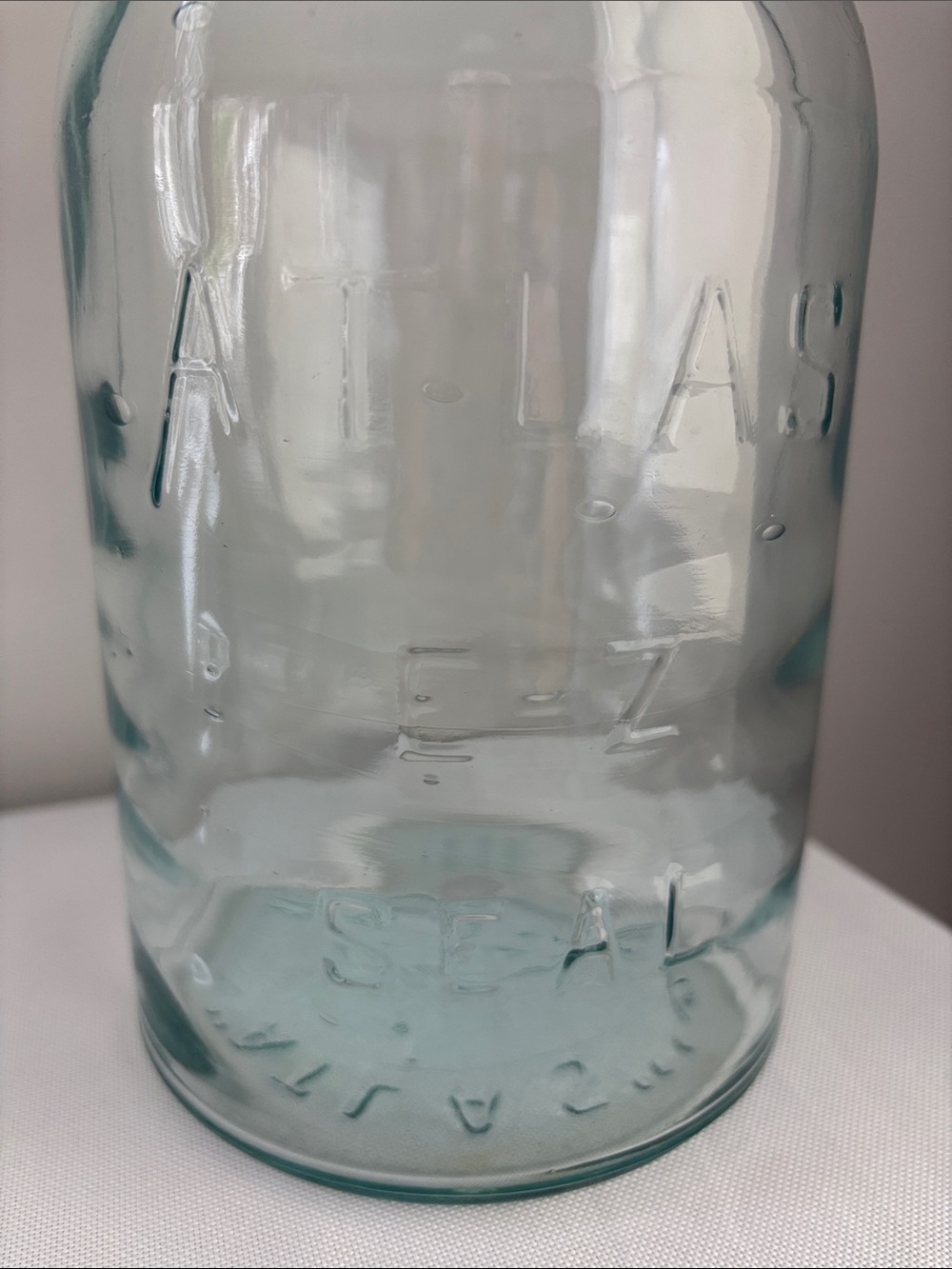 Half Gallon Atlas Mason Jar - Picture 3 of 12